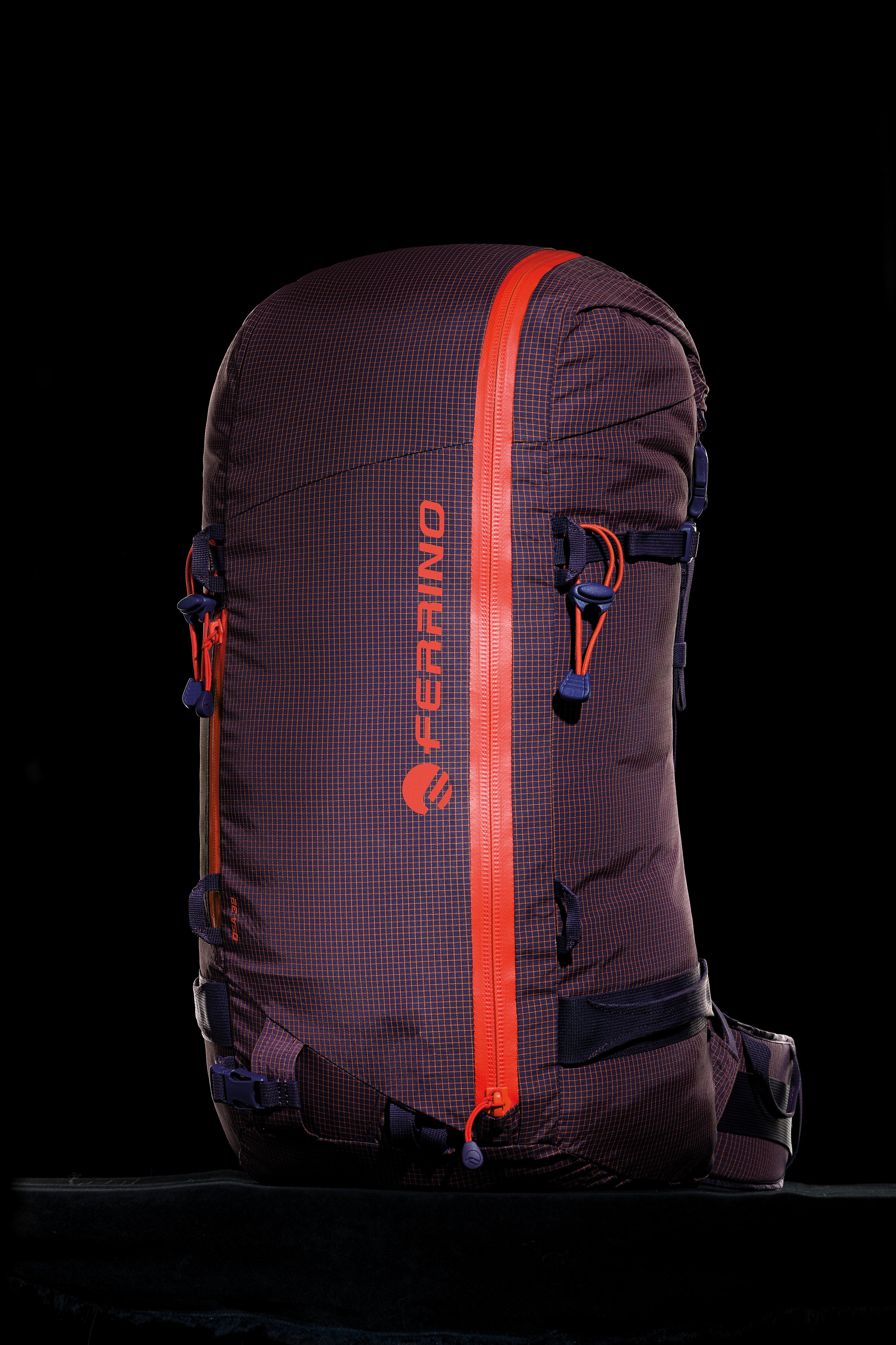 Osa 32 Mochilas Trekking Ferrino