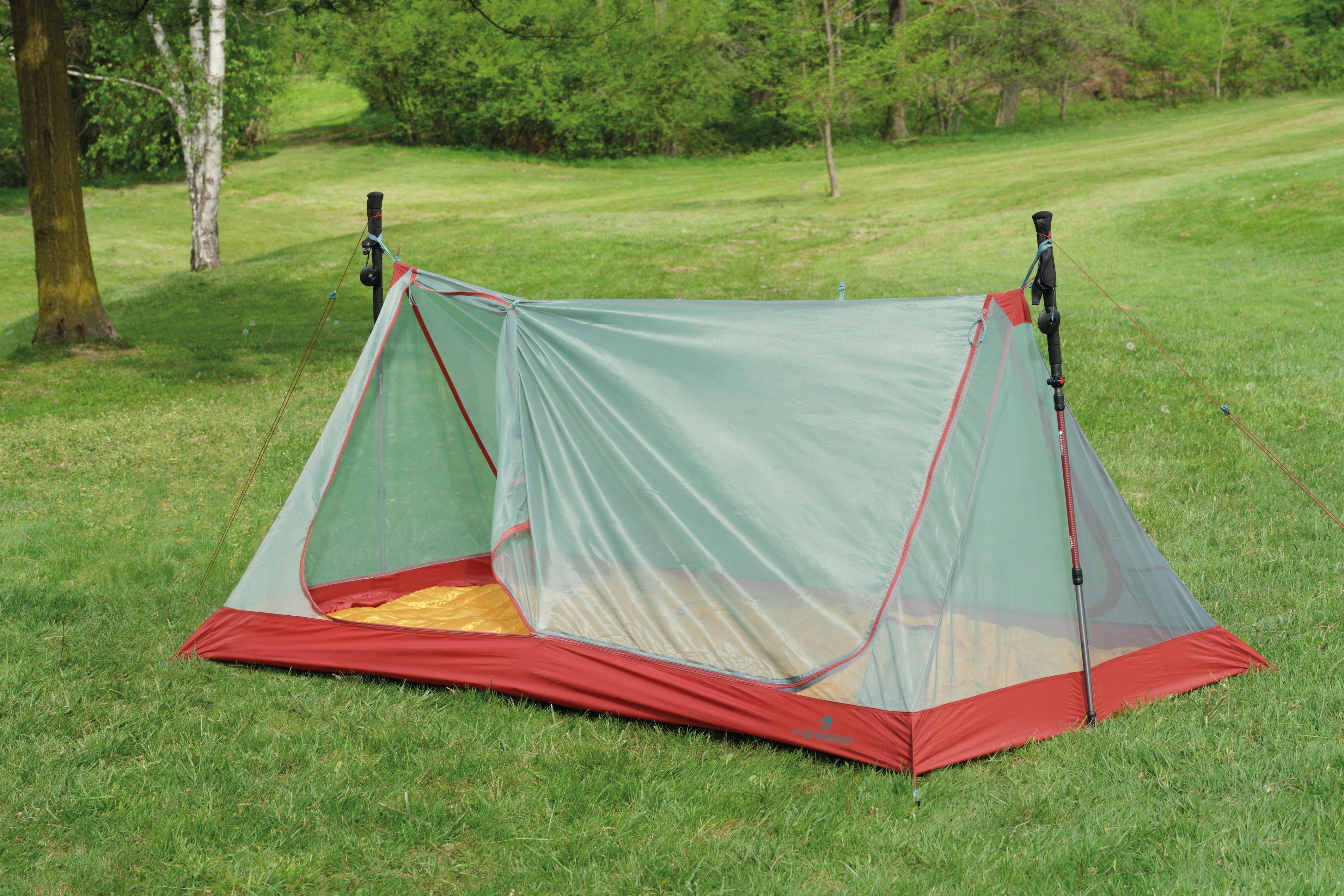 Den 2 Tienda Acampada Ferrino